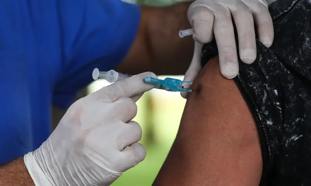 Anvisa aprova nova vacina contra a gripe com eficácia de até 73% em adultos